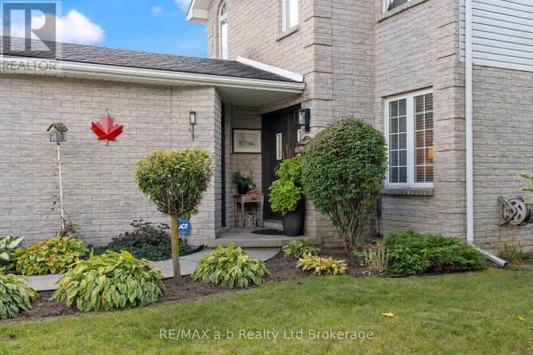 Family room - 36 Kara Lane, Tillsonburg, ON N4G5M3 Photo 2