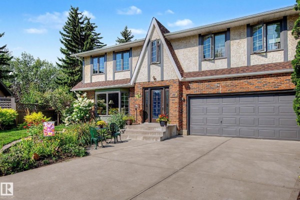 Family room - 36 Lodgepole Cr, St  Albert, AB T8N2R7 Photo 4