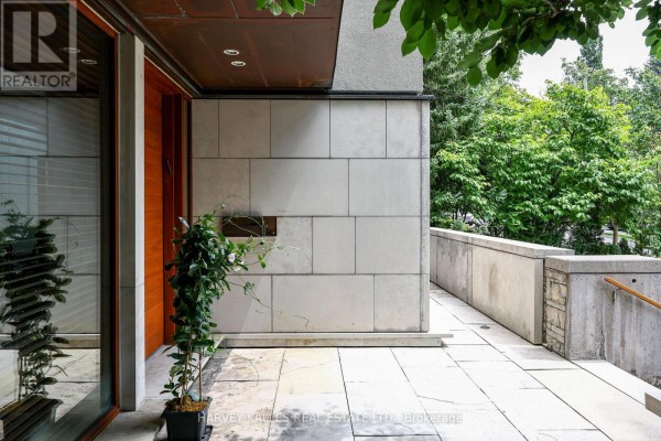 36 Millbank Avenue, Toronto, ON, photo 2