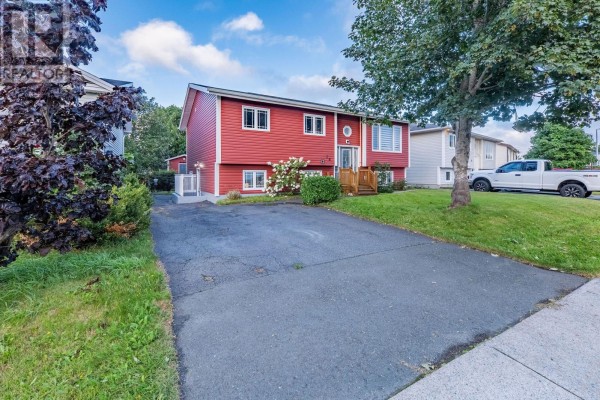 36 Moores Drive, Mount Pearl, NL, photo 2