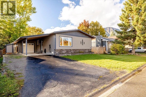 36 Mt Trinity Avenue, Fernie