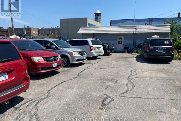 36 Murphy Street, Quinte West, ON K8V4S7 Photo 4