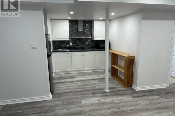 Kitchen - 36 Rosanna(lower Level) Crescent, Vaughan, ON L6A2T3 Photo 5