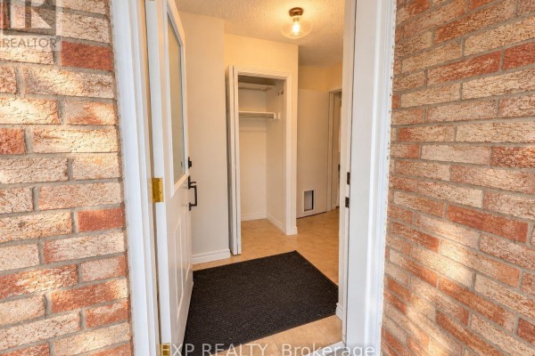 Primary Bedroom - 36 Scribner Court, Brampton, ON L6Z1M6 Photo 4