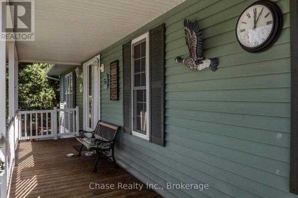 36 Topaz Street, Wasaga Beach, ON L9Z1X7 Photo 3
