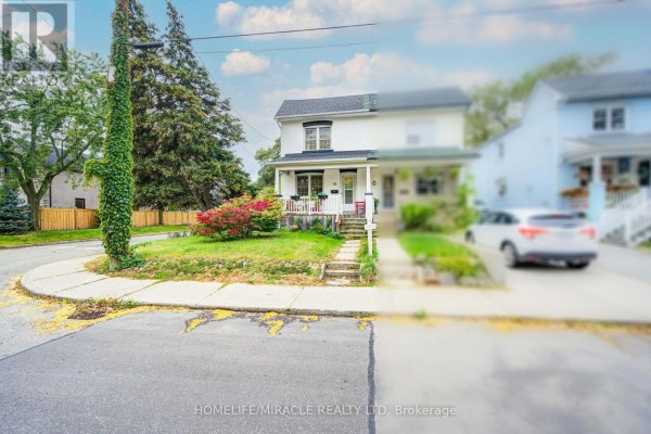 36 Valhalla Boulevard, Toronto