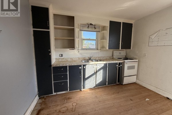 Kitchen - 36 Wallace Terrace W, Sault Ste Marie, ON P6C1K1 Photo 4