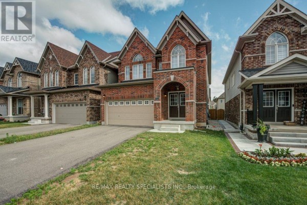 36 Weatherall Avenue, Cambridge, ON N3H0C1 Photo 2
