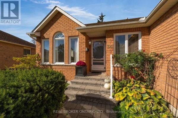 36 Webb Street, Barrie, ON L4N6V2 Photo 4