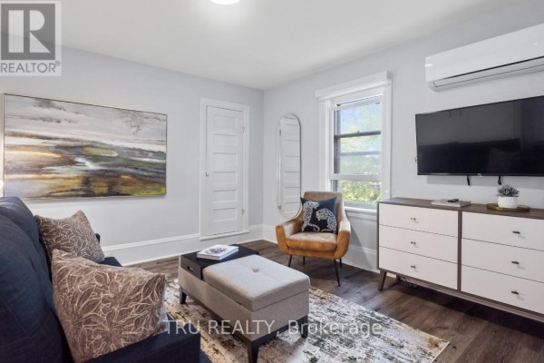 360 Friel Street, Ottawa, ON K1N7W6 Photo 4
