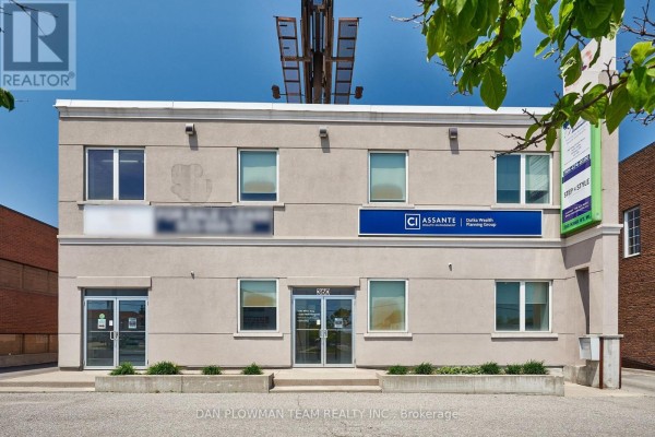 360 King Street W, Oshawa, ON, photo 2