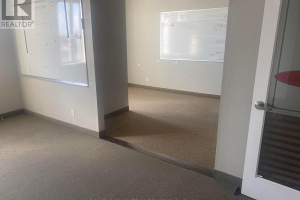 360 King Street W, Oshawa, ON L1J2J9 Photo 5