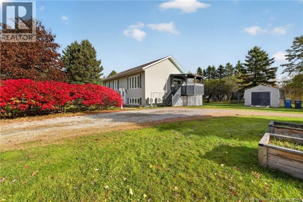 Family room - 360 Petrie Avenue, North Tetagouche, NB E2A4Y9 Photo 2
