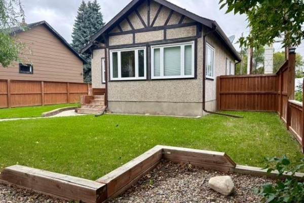 Primary Bedroom - 360 Queen Street W, Virden, MB R0M2C0 Photo 3