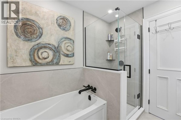 Laundry room - 360 Robinson Road, Brantford, ON N3T5L7 Photo 5
