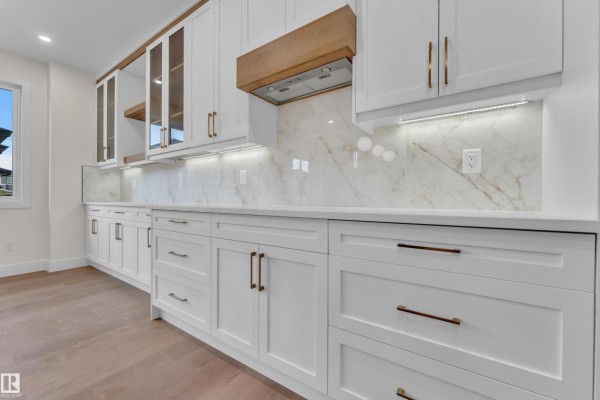 Kitchen - 3602 44 Av, Beaumont, AB T4X3G8 Photo 3