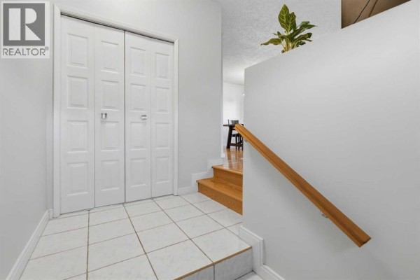 Bedroom - 3602 Cedarille Drive Sw, Calgary, AB T2W5B2 Photo 5