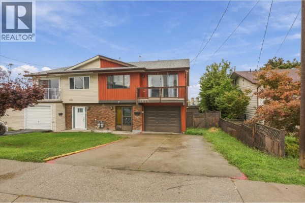 Kitchen - 3605 15 Avenue, Vernon, BC V1T7Z5 Photo 2