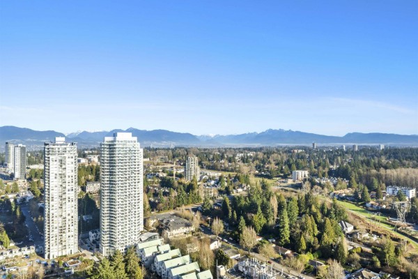 3606 13745 George Junction, Surrey, BC V3T4Y3 Photo 5