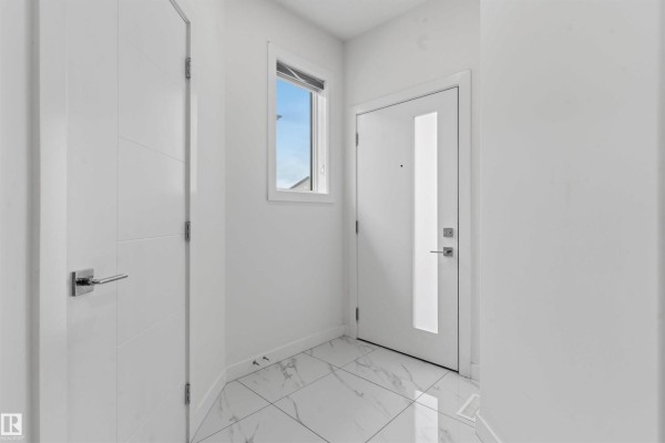 Kitchen - 3606 41 Ave, Beaumont, AB T4X3H3 Photo 3