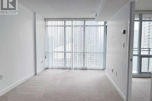 Kitchen - 3607 - 15 Fort York Boulevard, Toronto, ON M5V3Y4 Photo 3
