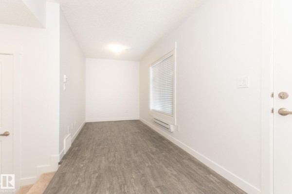 Kitchen - 3607 James Mowatt Tr Sw, Edmonton, AB T6W3W5 Photo 3