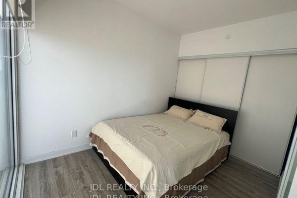 Kitchen - 3609 - 42 Charles Street E, Toronto, ON M4Y1T4 Photo 3