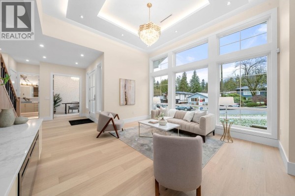 361 E 22nd Street, North Vancouver, BC V7L3C8 Photo 4