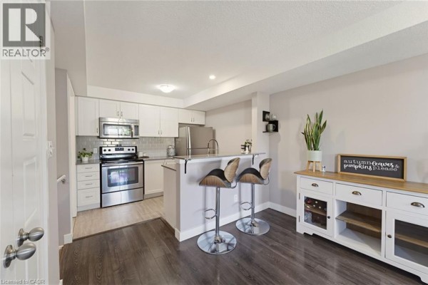 Primary Bedroom - 361 Lancaster Street W Unit# A13, Kitchener, ON N2H4V4 Photo 3