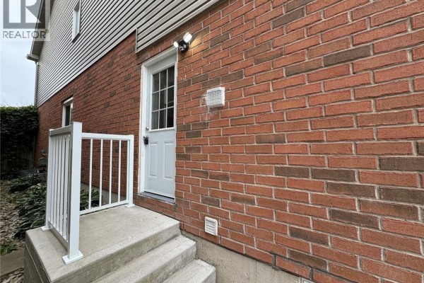 3pc Bathroom - 361 Parkvale Drive Unit# Lower (2), Kitchener, ON N2R1Y6 Photo 2