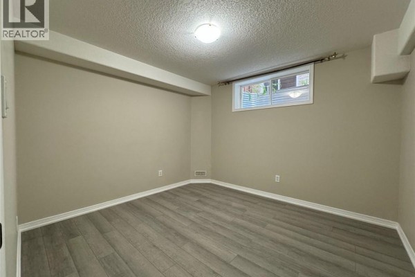 361 Parkvale Drive Unit# Lower (2), Kitchener, ON N2R1Y6 Photo 5