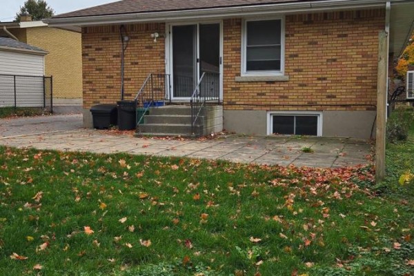361 Vincent Street, Woodstock, ON N4S5M5 Photo 5