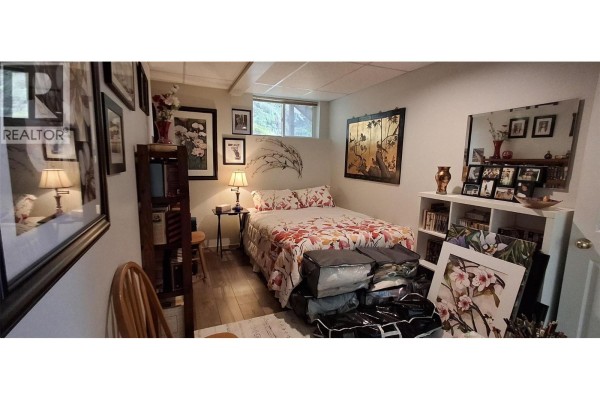 Den - 3610 Eagle Bay Road Lot# C, Eagle Bay, BC V0E1T0 Photo 2