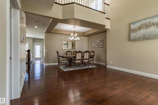 Family room - 3611 14 St Nw, Edmonton, AB T6T0J3 Photo 4