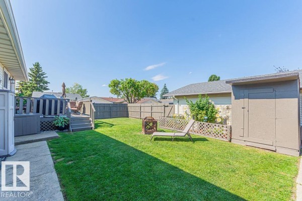 Den - 3612 18 Av Nw, Edmonton, AB T6L3C2 Photo 5