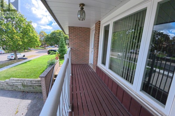 Dining room - 3612 Birchmeadow Crescent, Mississauga, ON L4Y3R7 Photo 3