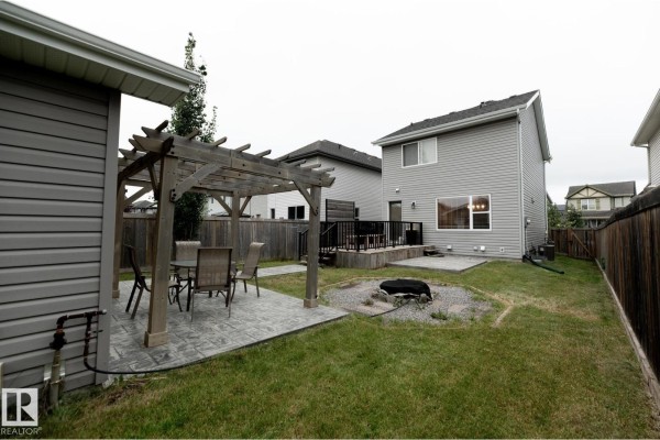 Kitchen - 3613 12 St Nw, Edmonton, AB T6T0G1 Photo 3