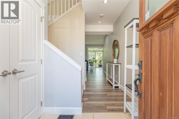 Living room - 3618 Belsize Close, Langford, BC V9C0J3 Photo 4