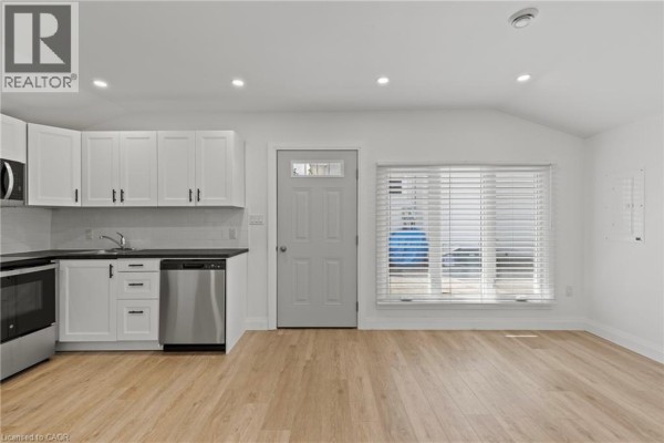 362 Gatfield Avenue Unit# 2, Welland, ON, photo 2