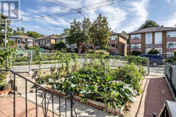 362 Highfield Road, Toronto, ON, photo 2