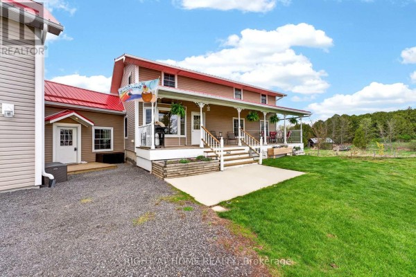 Mud room - 362 Short Point Road, Rideau Lakes, ON K0E1N0 Photo 3