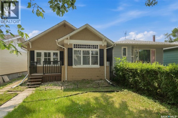 Kitchen - 3621 Dewdney Avenue, Regina, SK S4T0Z6 Photo 2