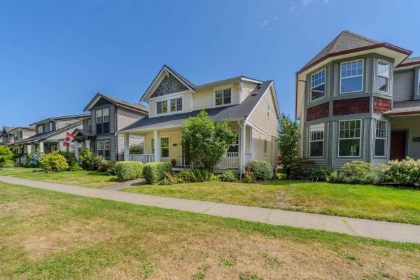 36256 Stephen Leacock Drive, Abbotsford, BC V3G3C4 Photo 2