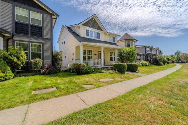 36256 Stephen Leacock Drive, Abbotsford, BC V3G3C4 Photo 3