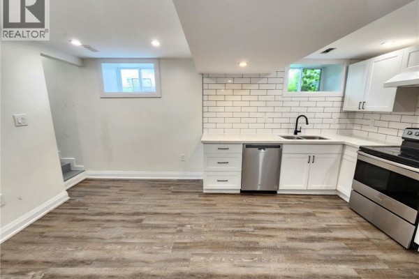 Kitchen - 363 Adelaide Avenue W Unit# 2, Oshawa, ON L1J2R7 Photo 4
