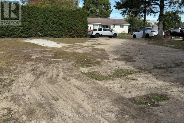 363 First Avenue, Pembroke, ON K8A5C5 Photo 4
