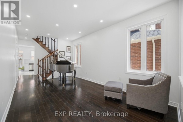 363 Holmes Crescent, Milton, ON L9T0T4 Photo 4