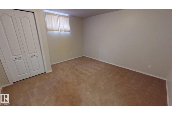 Dining room - 363 Richfield Rd Nw, Edmonton, AB T6K0K7 Photo 2