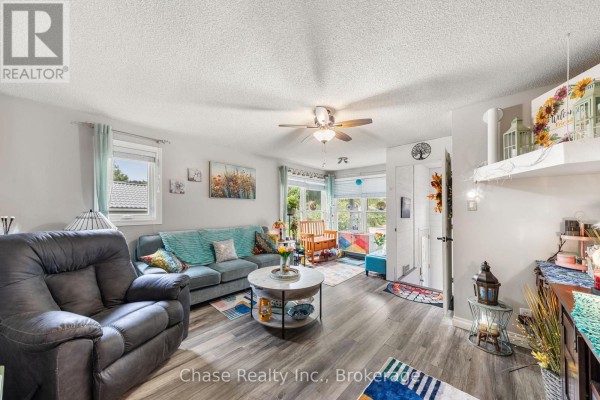 363 Wardell Street, Tay, ON L0K1R0 Photo 4
