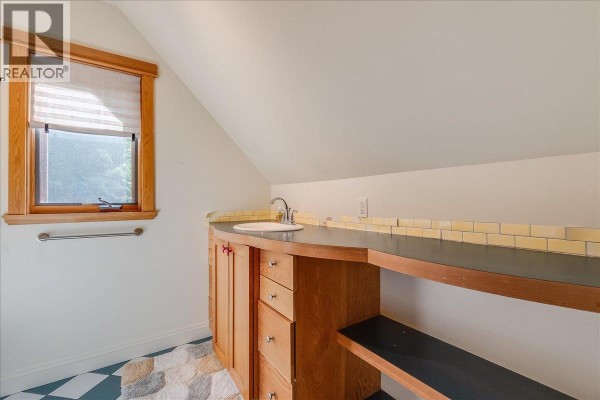 4pc Ensuite bath - 3630 Mountain View Road, Bonnington, BC V0G2G3 Photo 2